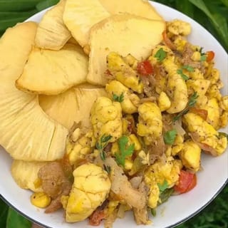 Ackee & saltfish with Fried Breadfruit